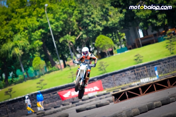 Hasil Lengkap Race I dan QTT  Rabbani MX feat Shila 57 Supermoto & Road Race Jawa Timur 2020
