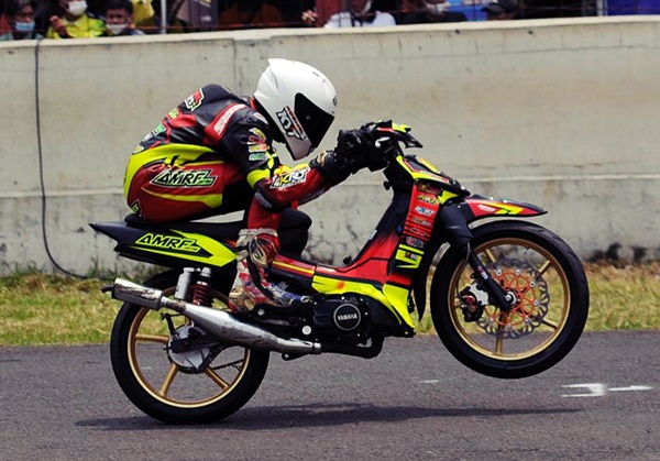 Lihat Rahasia Bebek 2 Tak 116cc AMRF KOIZUMI ADD IPONE CLD PTKTS BKRT MADURACE 126, Jawaranya Bebek 2 Tak Indonesia
