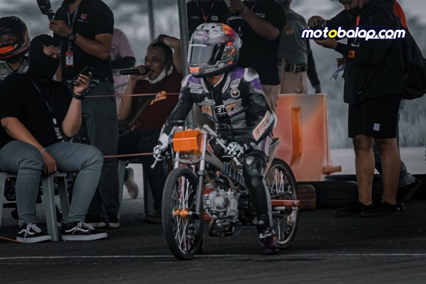 Berevolusi Tim Glamour MBKW2 Sukses Sabet 5 Podium MPR CUP SERIES Drag Bike SERI 1