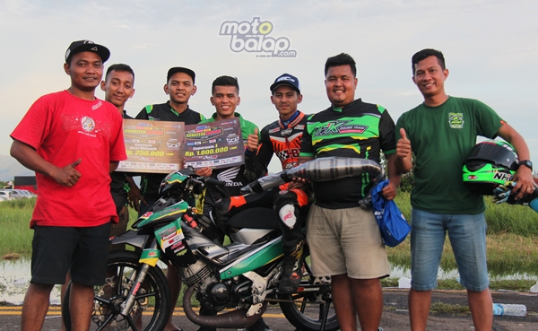 Damar Bolang TK Racing Pekanbaru Hunny Bunny Terbaik Superpole Underbone 125cc 2Tak Sumatera Cup Prix rd.2 Padang 2022