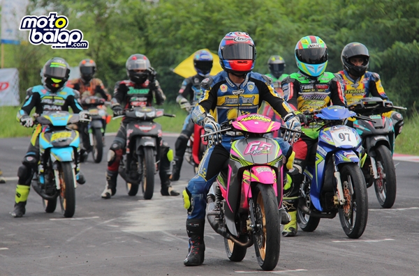 Lihat Total Poin Juara Umum Semua All Class Alzikra Bhayangkara Cup Race 2022 Tasikmalaya