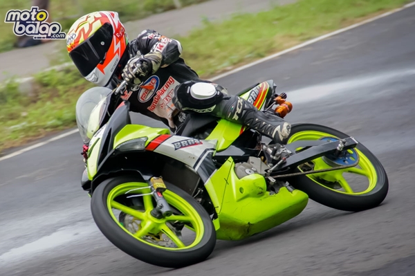 MP1 Berkah Regina Racing Team Pemalang Tancebok 69, Sukses Hantarkan M. Erfin Raih Podium Pertama di Tugu Muda Road Race Championsip Putaran 2