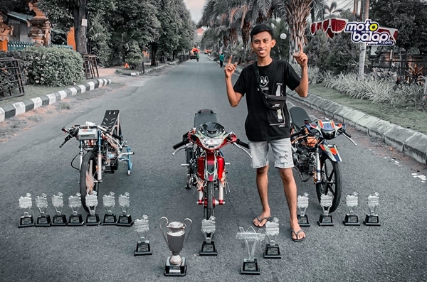 Road Show IMI Bali Drag Bike 2022: Luar Biasa Haris Ponari Asli Bali, Sukses Sandingkan Gelar Juara Umum Pemula dan Seeded