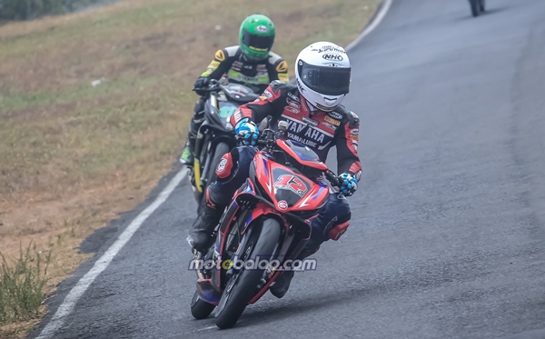 Dua Podium 1 MP1 Kejurnas Motoprix Region B Put.1 Tasikmalaya: Prestasi Gemilang Ilham Efendi Bersama Yamaha Yamalube Zier ARL RBT34 The Strokes55