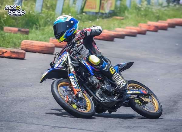 Jaga Tradisi Podium DKMS Renoufaldo Setyawan Terbaik di Supermoto 180 cc Pemula Final MCR 2023