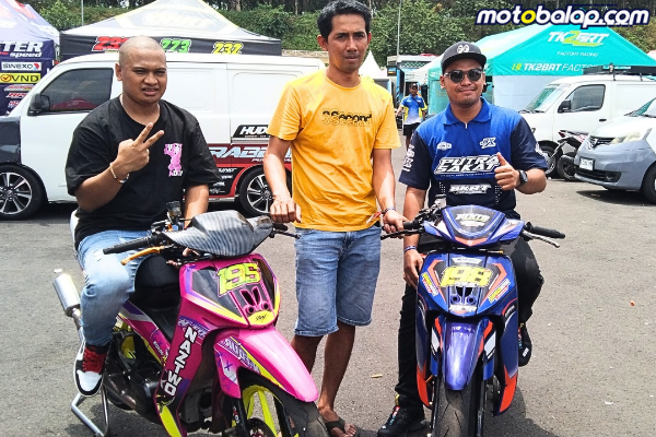 Agus Ptkts Sukses Hantarkan Dua Tim Besutan Nya Raih Podium Tertinggi Di Kelas 2 Tak Std 125 cc Expert LFN HP969 Road Race Championship Seri 2