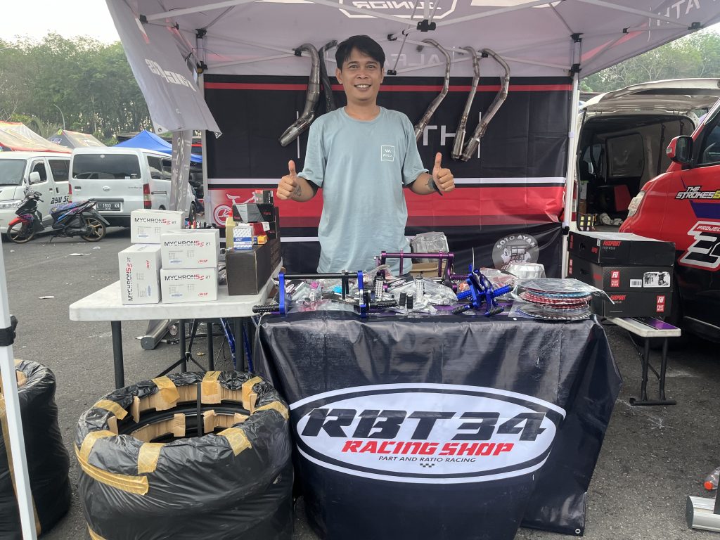 Padepokan Tiga Squad Gelar Lapak Sparepart di LFN HP969 Road Race Semarang