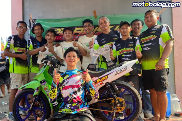 M Aldy Musfiq Tampil Gemilang Dengan Persembahan Dobel Podium, Bersama PD.AGISUNA G77 Amrf Jaboer Balap Acim Motor Pamanukan Bersatu Di Kejurda Jabar RD.2 Subang.