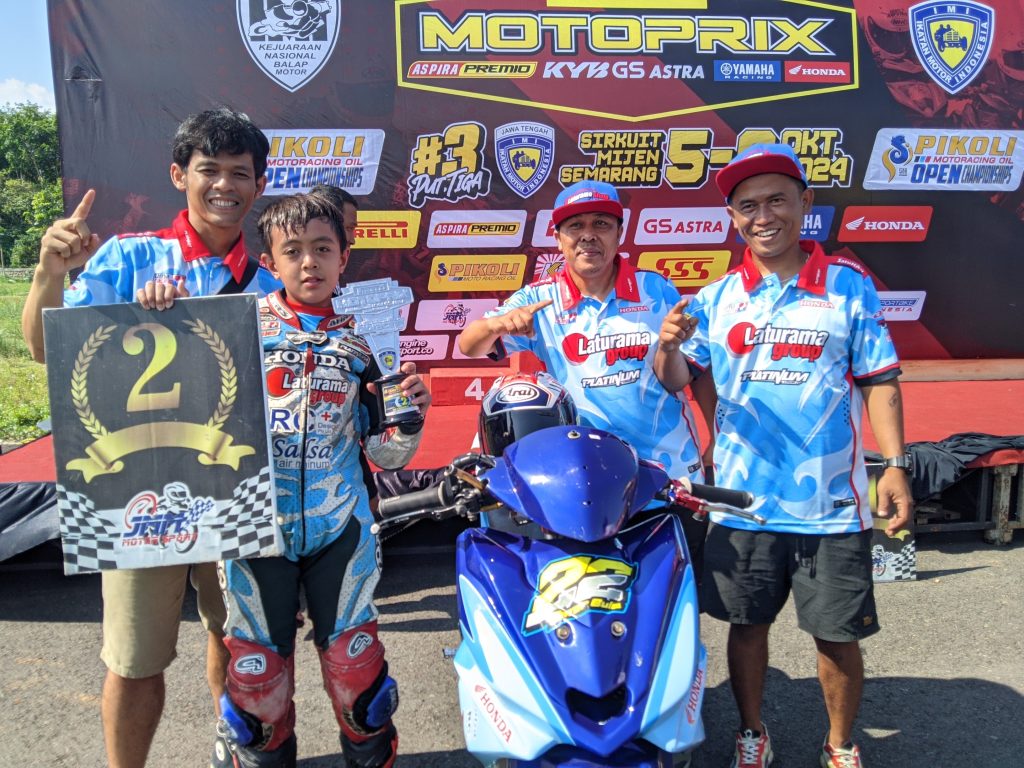 Omar Bule, rider Honda Laturama Group Mengukir Sejarah dengan Podium 2 MP4 Beginner Motoprix Seri 3 Mijen