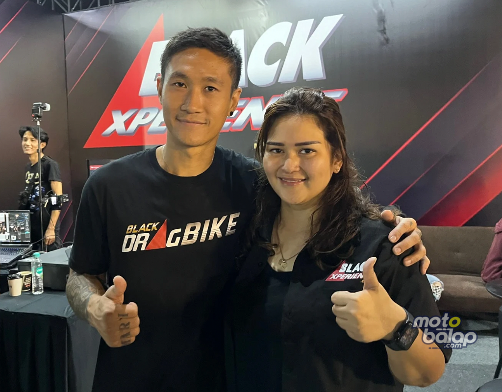 Mariachi Gunawan bersama suami tercinta di Black DragBike 2024 Series Semarang.