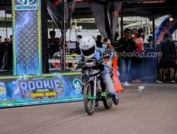 Start Tajam Serta Finish Sempurna! F1ZR AG Style Sekar Anom Group Meroket di Ramadhan Night Race Matapanah Rookie Dragbike GBT