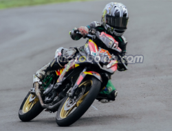 Agam Abdillah Pratama Jadi Yang Terbaik di JRS Kejurprov Jatim Seri 1 Magetan Setelah Melalui Balapan Penuh Drama di MP 4 Beginner!